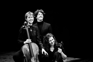 Amuse-Bouche & Musiker:innen im Gespräch Amuse-Bouche & Musiker:innen im Gespräch